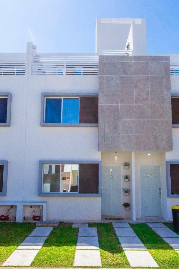 Casa Nueva En Olivos 3, Excelente Ubicacion Holiday home Playa del Carmen