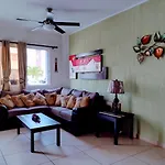 Casa nueva en Olivos 3, excelente ubicación